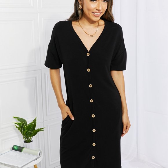 BOMBOM Round Neck Ruched Midi Dress